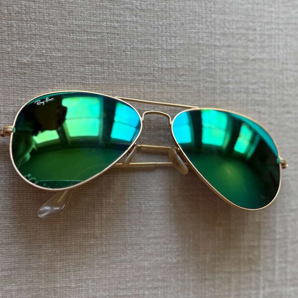 Ray-Ban Gold Frame with Green Lenses Aviator Sunglasses